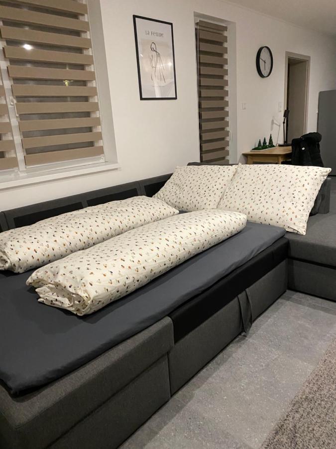 Twin House Apartment Gyal